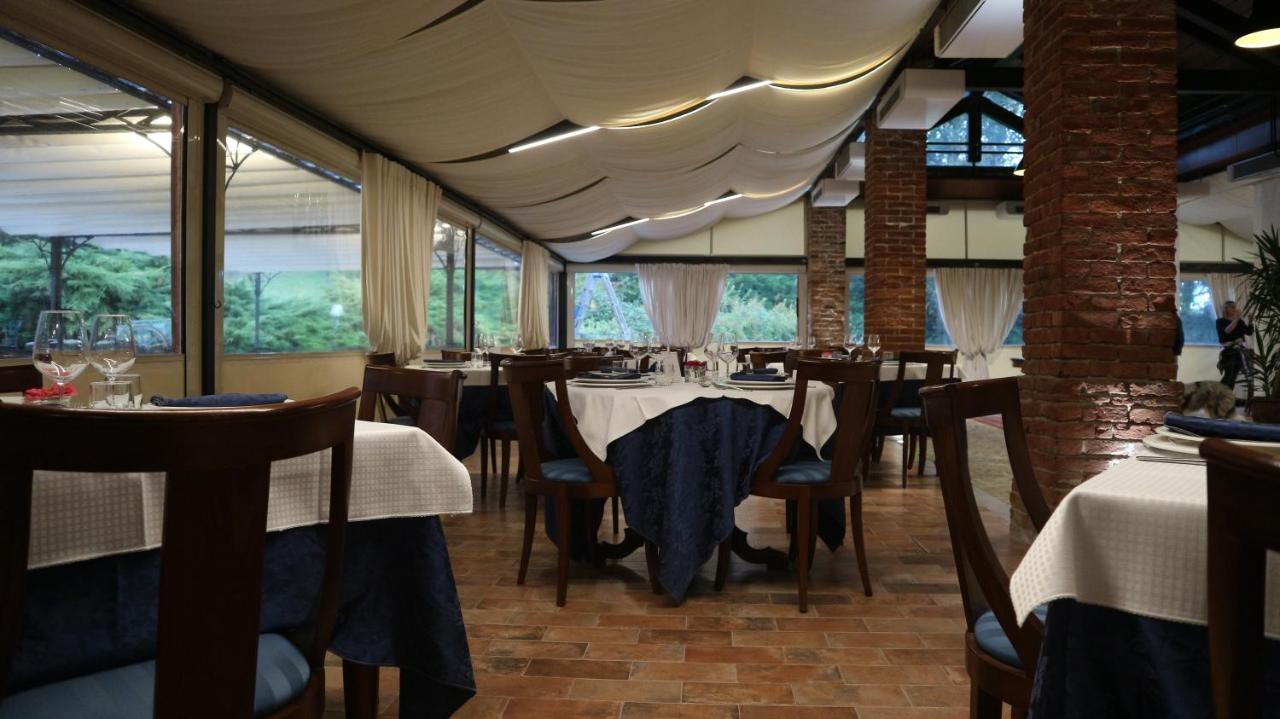 La Regibussa - Hotel Ristorante Asti Exterior foto
